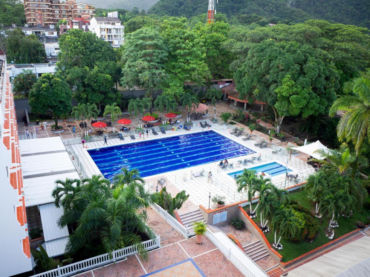 Hotel Del Llano Βιλιαβισένσιο Εξωτερικό φωτογραφία