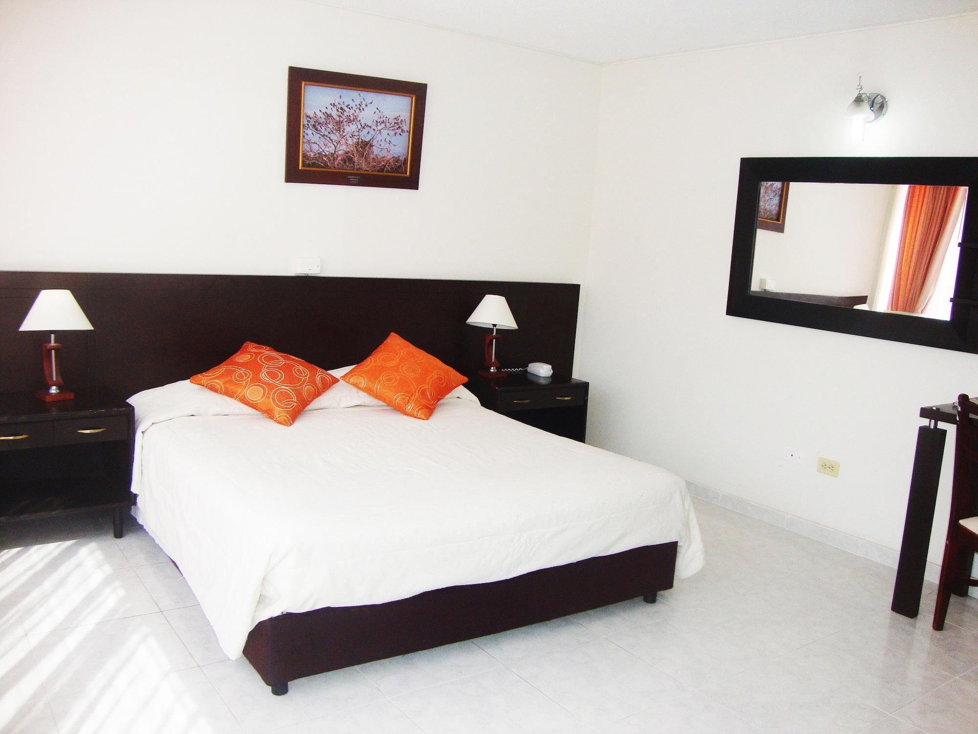 Hotel Del Llano Βιλιαβισένσιο Εξωτερικό φωτογραφία
