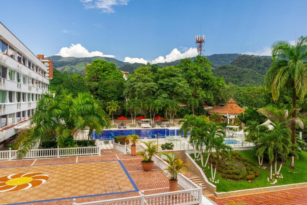 Hotel Del Llano Βιλιαβισένσιο Εξωτερικό φωτογραφία