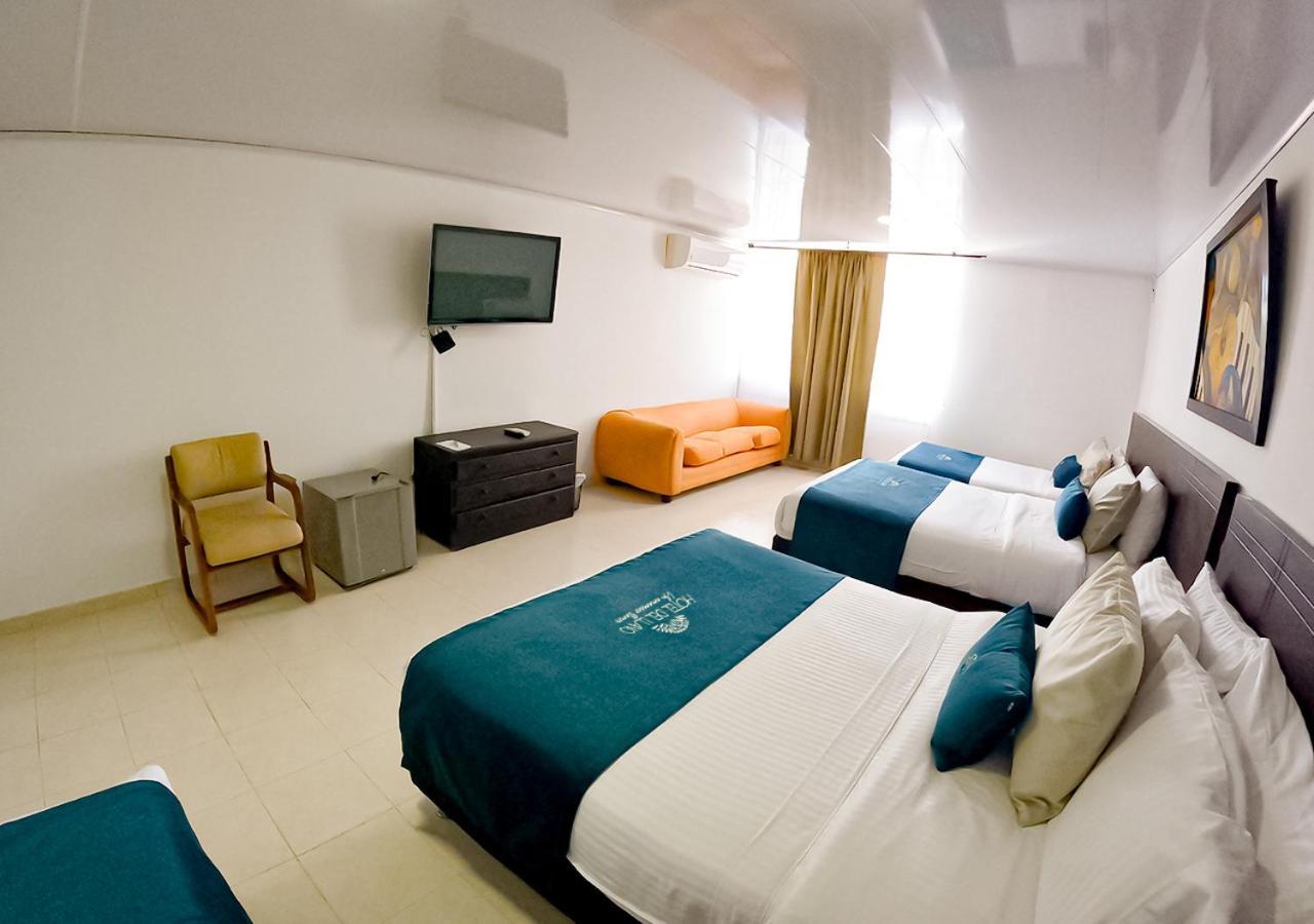 Hotel Del Llano Βιλιαβισένσιο Εξωτερικό φωτογραφία
