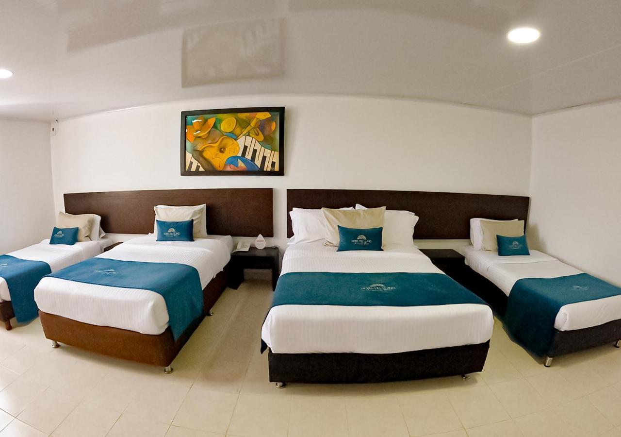 Hotel Del Llano Βιλιαβισένσιο Εξωτερικό φωτογραφία