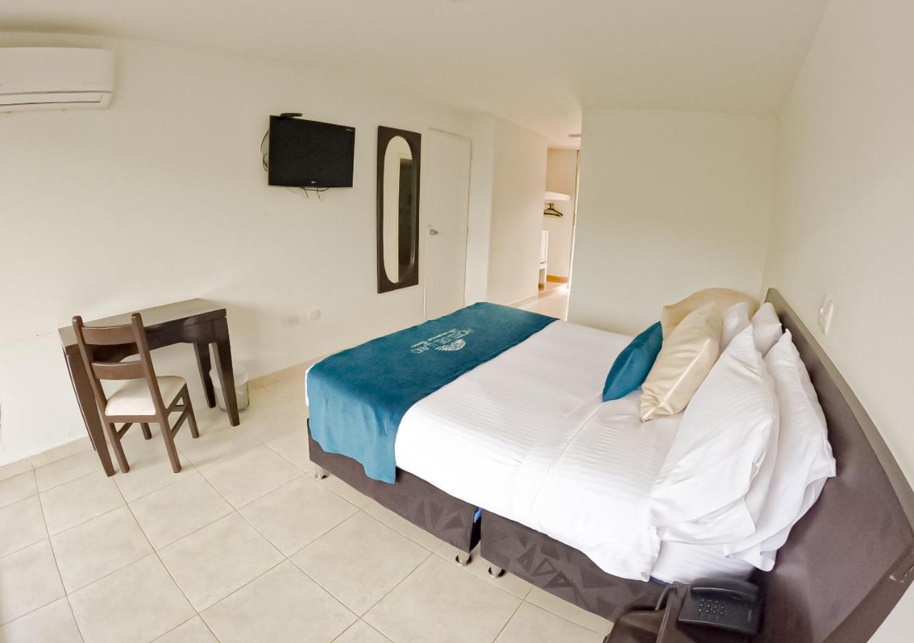 Hotel Del Llano Βιλιαβισένσιο Εξωτερικό φωτογραφία