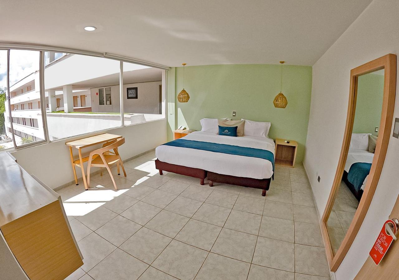 Hotel Del Llano Βιλιαβισένσιο Εξωτερικό φωτογραφία